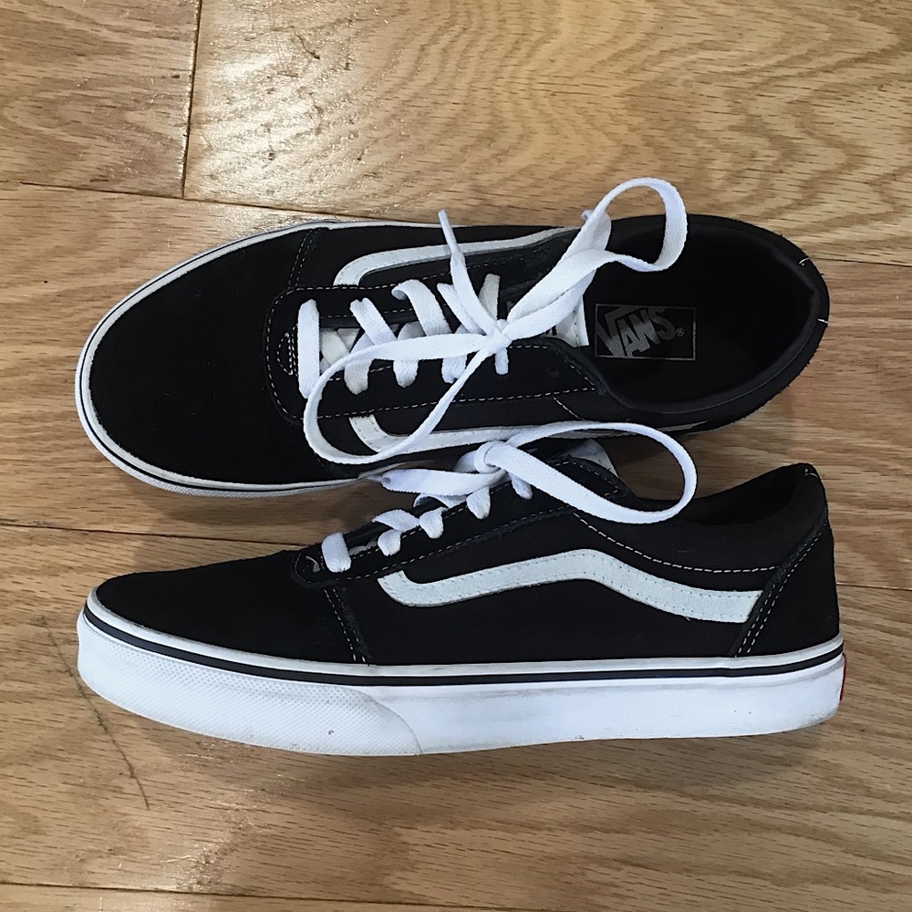 Girls Youth Size 6 Black Vans